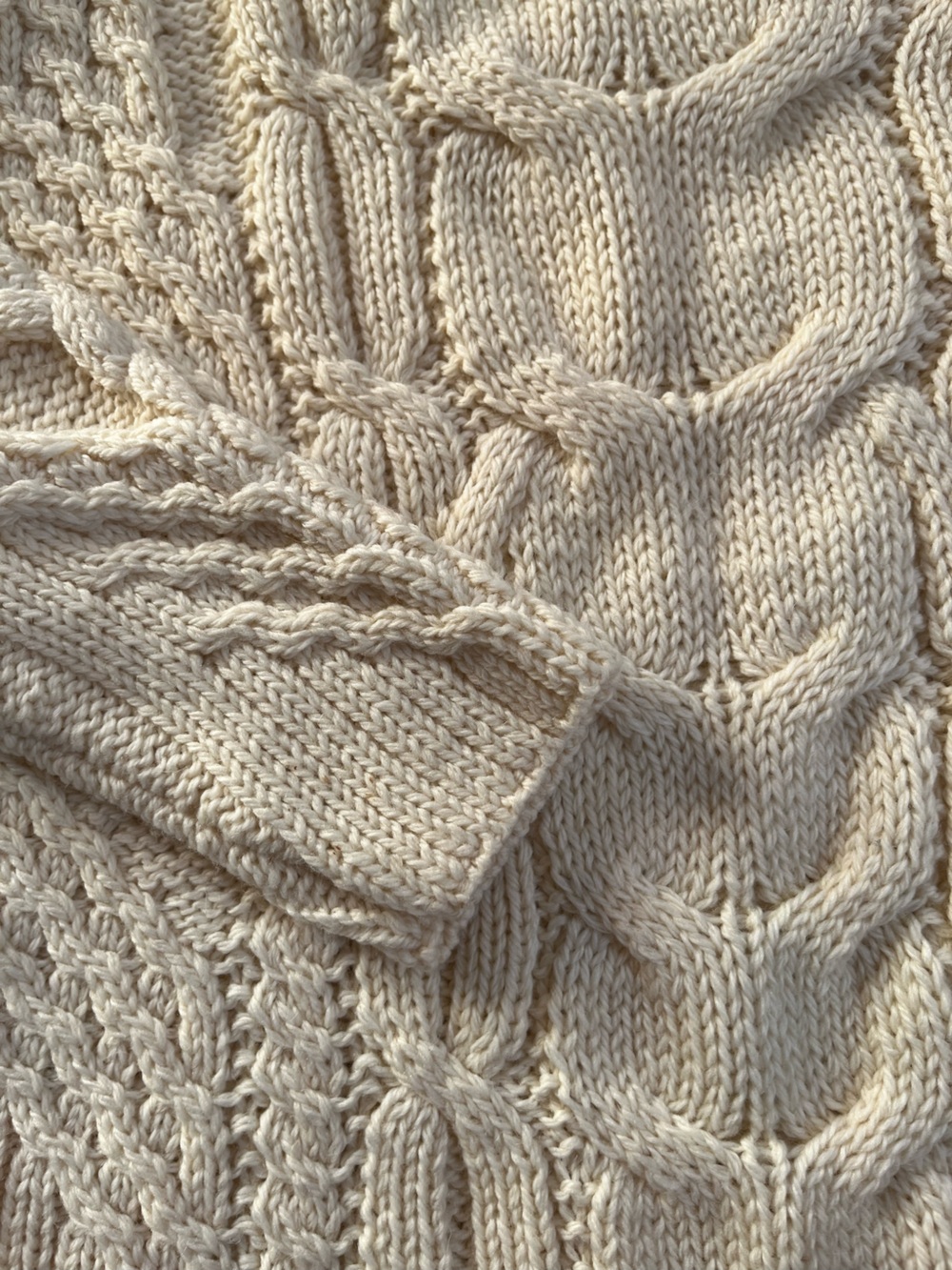 Aran Mor Made in Ireland Cream 100% Merino Wool Cable Fisherman Knit Sweater - Picture 3 of 8